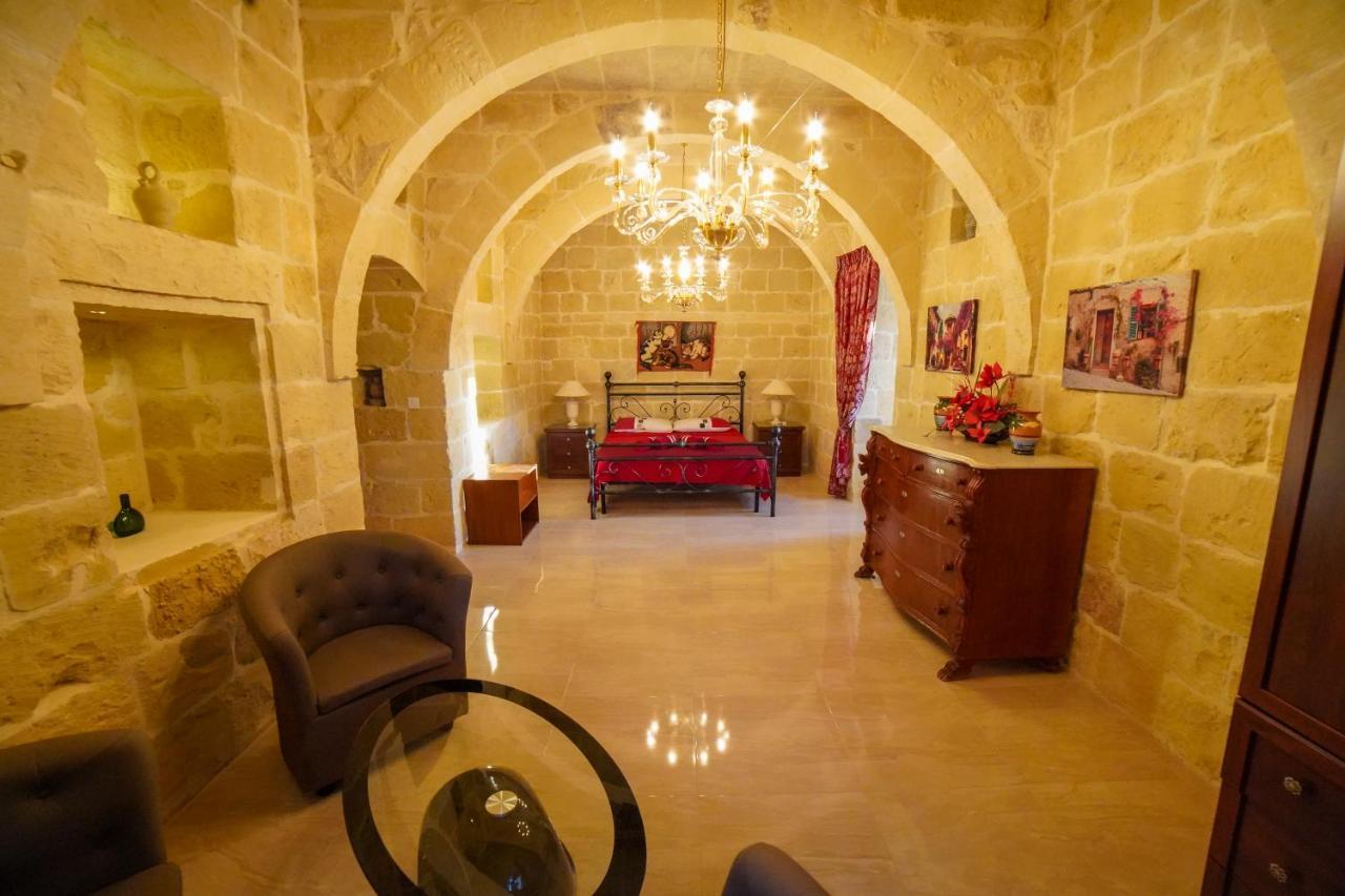 הוילה Kerċem Sant Anton Tal-Qabbieza Farmhouse מראה חיצוני תמונה