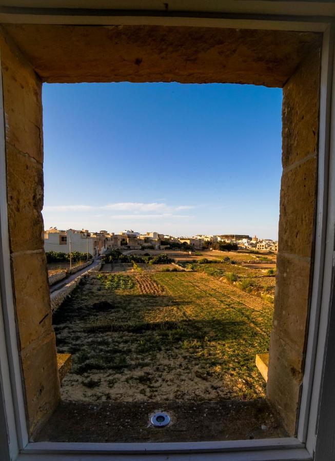 הוילה Kerċem Sant Anton Tal-Qabbieza Farmhouse מראה חיצוני תמונה